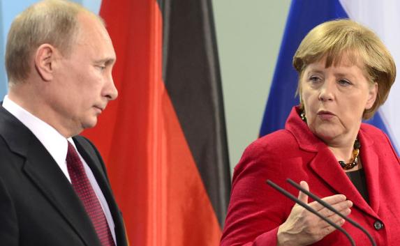 Меркель не согласилась с Путиным в оценке пакта Молотова-Риббентропа
