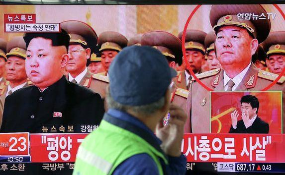 СМИ: В КНДР казнили министра обороны за то, что уснул на параде
