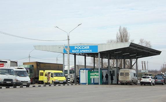 Погранпункты на въезде в Крым смогут пропускать в два раза больше