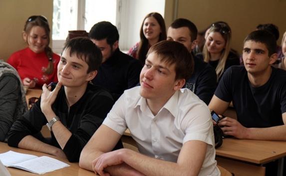 Крымских студентов хвалят в вузах других регионов России