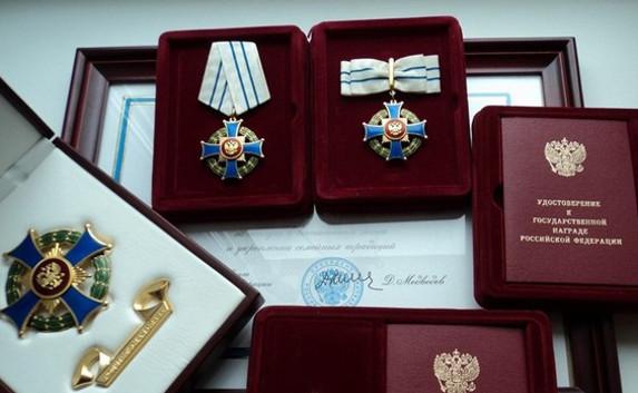 Восемь cевастопольцев награждены орденом «Родительская слава»