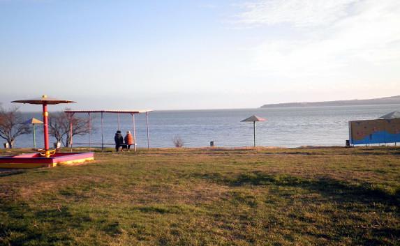 В Керчи отменили решение о застройке пляжа лодочными гаражами
