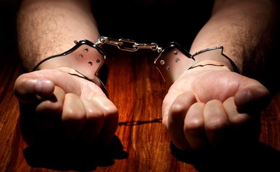 В Саках по «горячим следам» задержан подозреваемый в грабеже