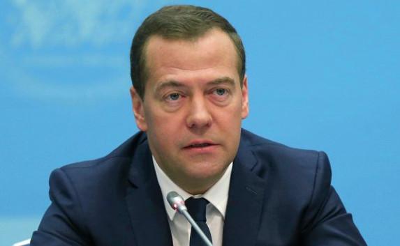 Медведев: Благодаря санкциям Россия переориентировалась на Азию