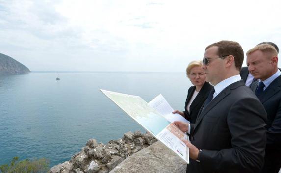 Медведев: Крым должен стать одним из самых процветающих регионов