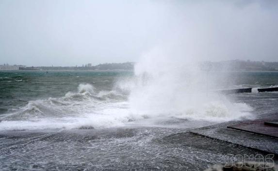 В Крыму 16 июня объявили штормовое предупреждение