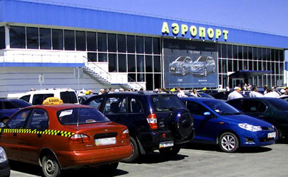 Таксисты в крымском аэропорту «дерут» баснословные суммы
