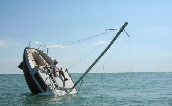 ​У берегов Крыма пошла ко дну лодка с пассажирами