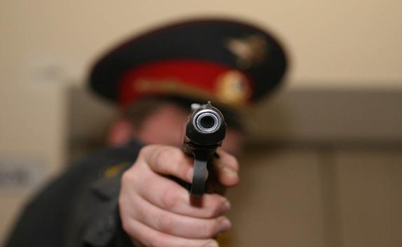 В Крыму полицейскому пришлось выстрелить в преступника при аресте
