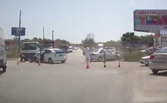 В Севастополе «Хонда» столкнулась с автомобилем ГИБДД