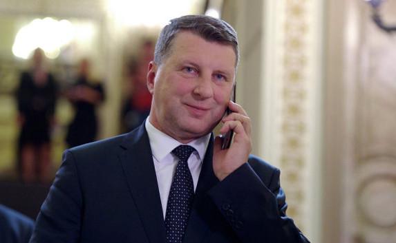 Решение президента Латвии говорить по-русски поддержали общественники
