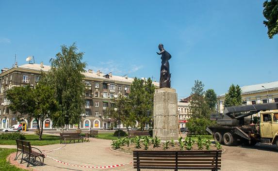 В Харькове установили памятник из Севастополя 
