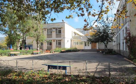 Правительство Севастополя обязали финансировать частные школы
