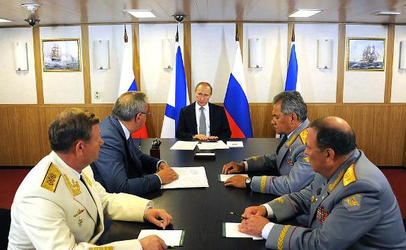 Путин изменил Морскую доктрину России из-за НАТО и Крыма