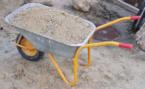 В Крыму за незаконную добычу песка оштрафовали предприятие