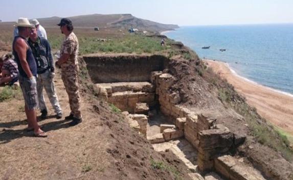 ​В Крыму обнаружены древние сарматские склепы