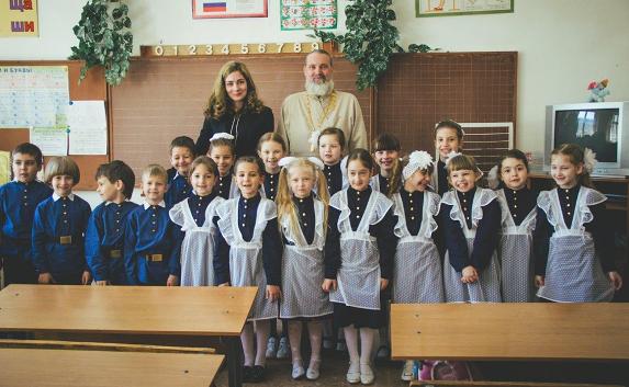 В Севастополе появилась школьная форма эпохи царской России