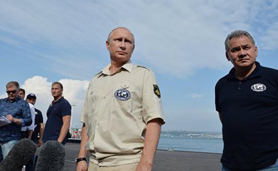 Путин побывал на Константиновской батарее в Севастополе