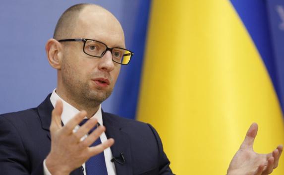 Яценюк предлагает узаконить присягу на верность Украине