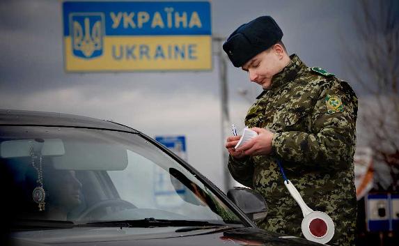 ​Украинец хотел вывезти из Крыма монеты и «Советскую Россию»
