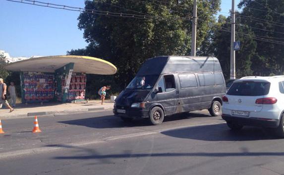 В Севастополе в районе Омеги микроавтобус сбил пенсионерку