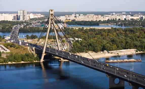 В Киеве переименуют Московские мост и площадь