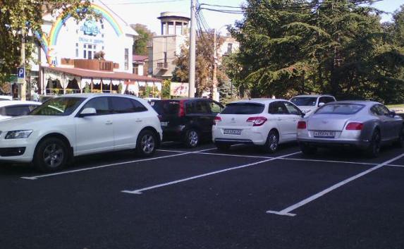 Мошенники собирают деньги на бесплатных парковках в Крыму