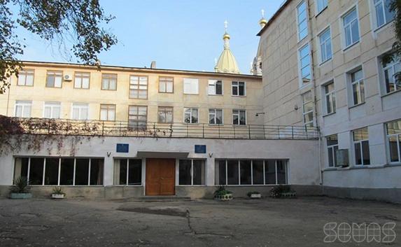 Занятия во всех школах Севастополя начнутся 25 ноября
