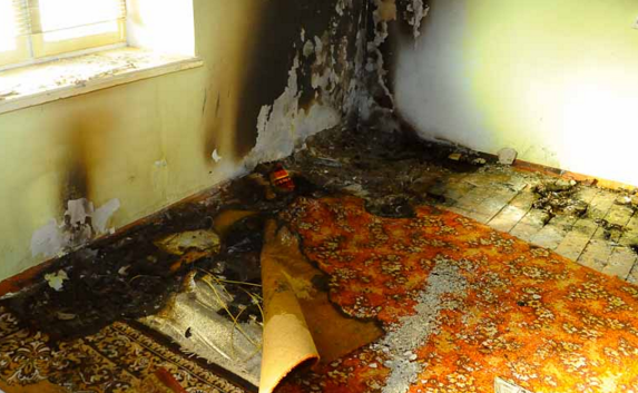 В Крыму пытались поджечь мечеть — фотофакт