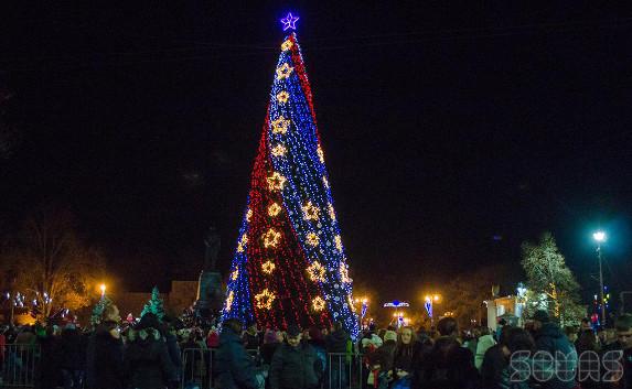 Новогодние украшения обошлись Севастополю в 30 миллионов 