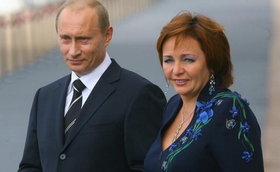 СМИ: Бывшая жена Путина вышла замуж и сменила фамилию