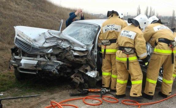 «Волга» и «Таврия» столкнулись на крымской трассе. Есть жертвы