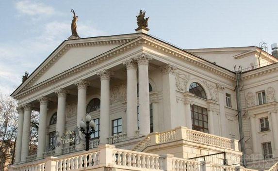 При реконструкции театра Луначарского украли миллион рублей