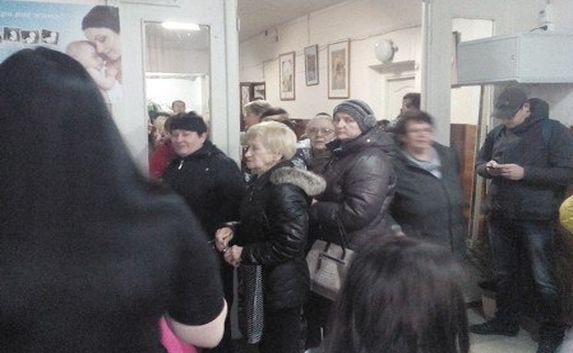В очередях должны беременных пропускать без очереди 336 В очередях должны беременных пропускать без очереди 726