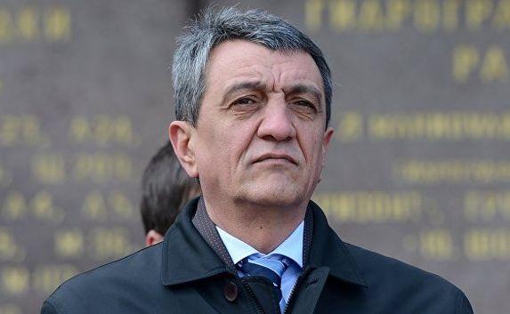 Меняйло досрочно уходит в отставку. Подписано постановление