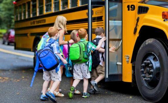 Севастопольские ученики ездят в школу на «небезопасных» автобусах