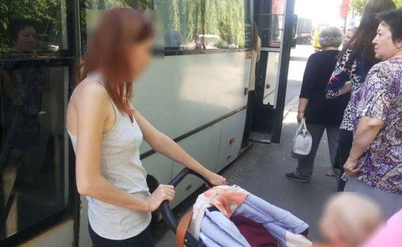 Скандал в маршрутке: водитель не пустил мамочку с коляской