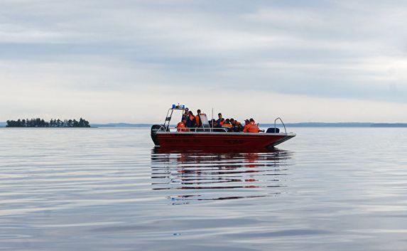 Найдено и опознано тело 14-го погибшего ребёнка на озере в Карелии