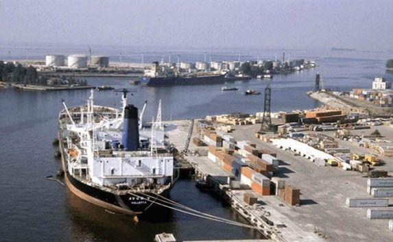 ​В крымские порты заходят всё больше иностранных судов