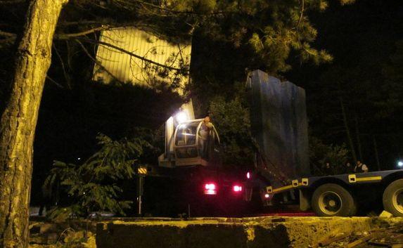На Сапун-горе ночью демонтированы незаконные МАФы