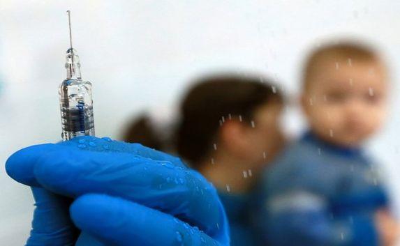 Отказ от детской прививки может грозить штрафом для родителей