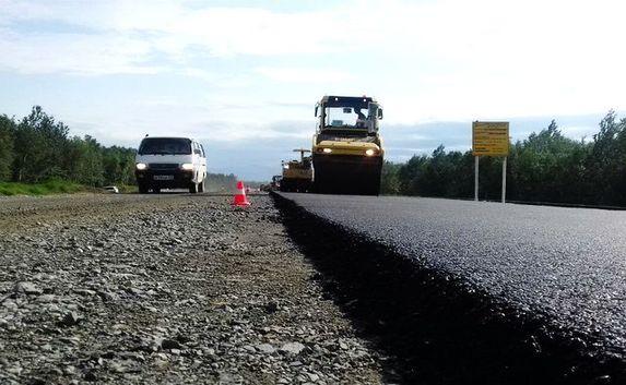 Медведев поручил найти деньги на строительство дорог в Крыму