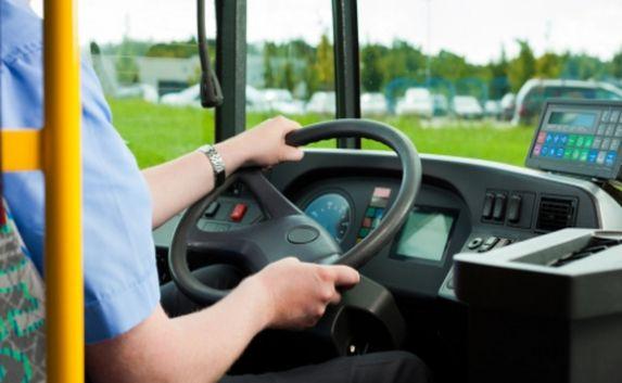 Девять водителей автобусов в Симферополе уволены за грубость