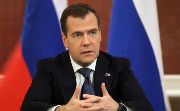 ​Медведев надеется, что запуск Крымского моста снизит цены в Крыму