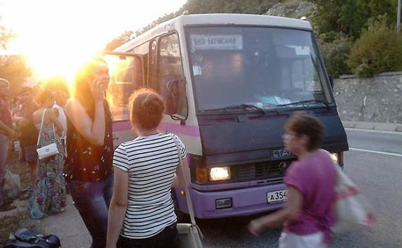 Пассажиров рейсового автобуса в Крыму обварило кипятком