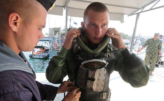 ​Бойцы-аквалангисты Росгвардии будут защищать Крымский мост