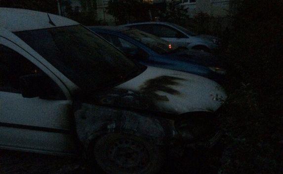 В Севастополе возобновились ночные поджоги автомобилей