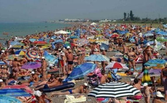 Число отдохнувших туристов в Крыму превысило показатели 2015 года