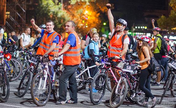 Фестиваль «ВелоПобеда» — ночной пробег велосипедистов в Севастополе