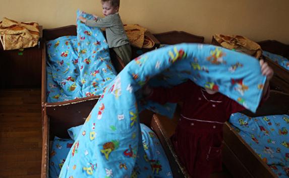 Тепло не поступает в четыре детсада и одну школу в Севастополе